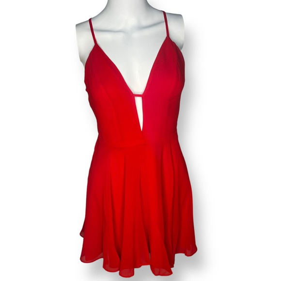Bebe Cross Back Chiffon Skater Dress Red Size 6 New with Tags - Picture 6 of 12